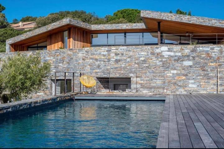 Travaux de piscine Corse